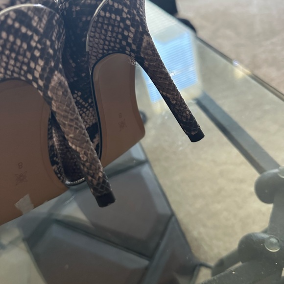 BCBG - Picture 5 of 6